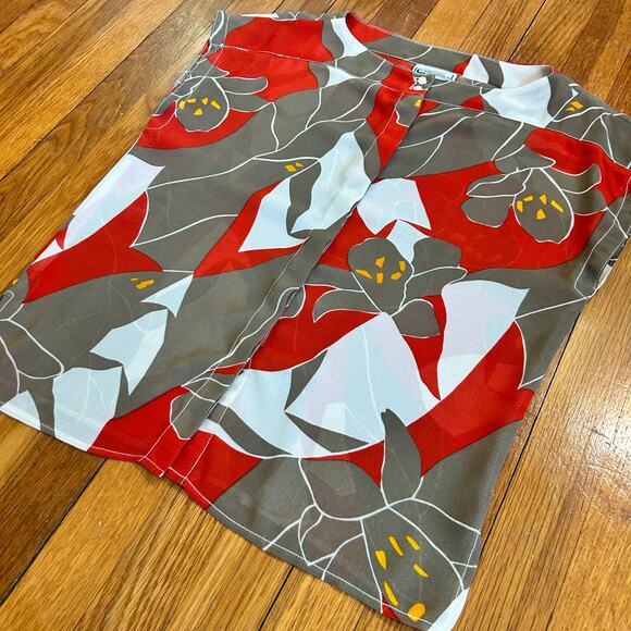 Vintage Campus Casuals Blouse – Red, White & Gray Abstract Floral – 1960s - Picture 10 of 16